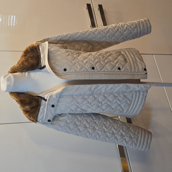 Marmot Quilted Faux Fur Collar Puffer Jacket Cream Size Small - Picture 10 of 15